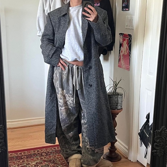 SOLD vintage 80s 100% wool coat 🍒 - Picture 2 of 7